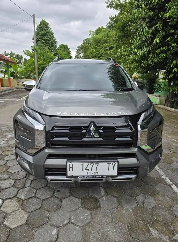 xpander cross matic tahun 2022