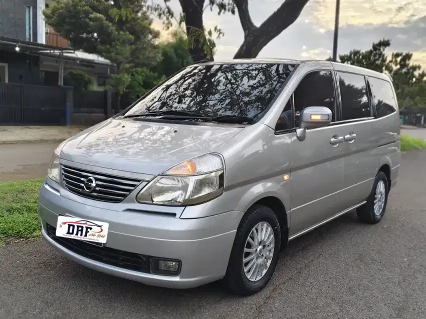 Nissan Serena 2.0  HWS AT 2011