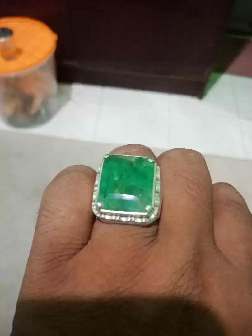 Cincin batu giok