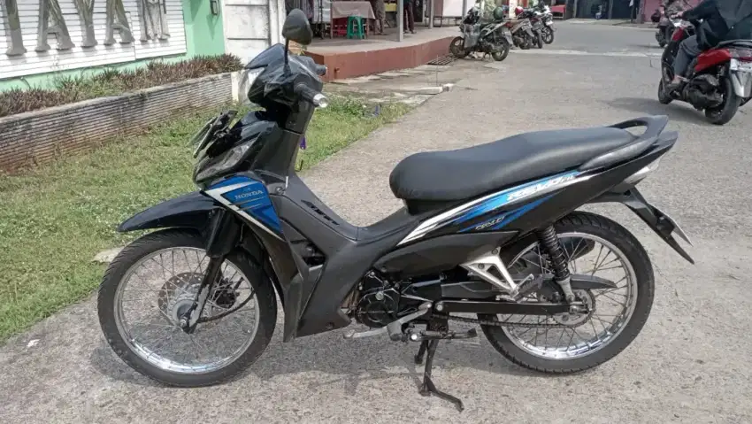 58@: B TANGSEL PAJAK ON REVO FiT 110 HITAM