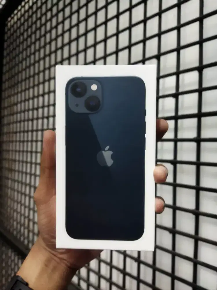 Iphone 13 midnight