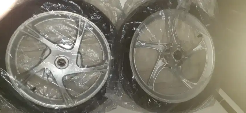 Velg (2nd ) ori yamaha mio 5 TL