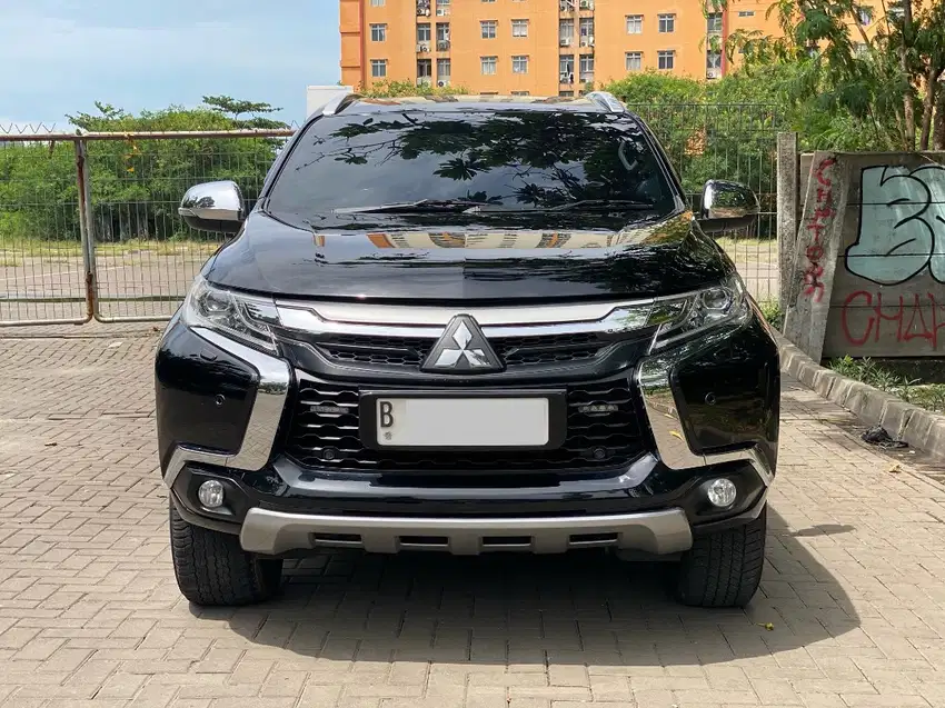 MITSUBISHI PAJERO DAKAR AT 2018 HITAM