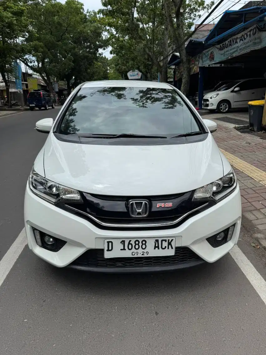 Honda jazz rs matic 2014