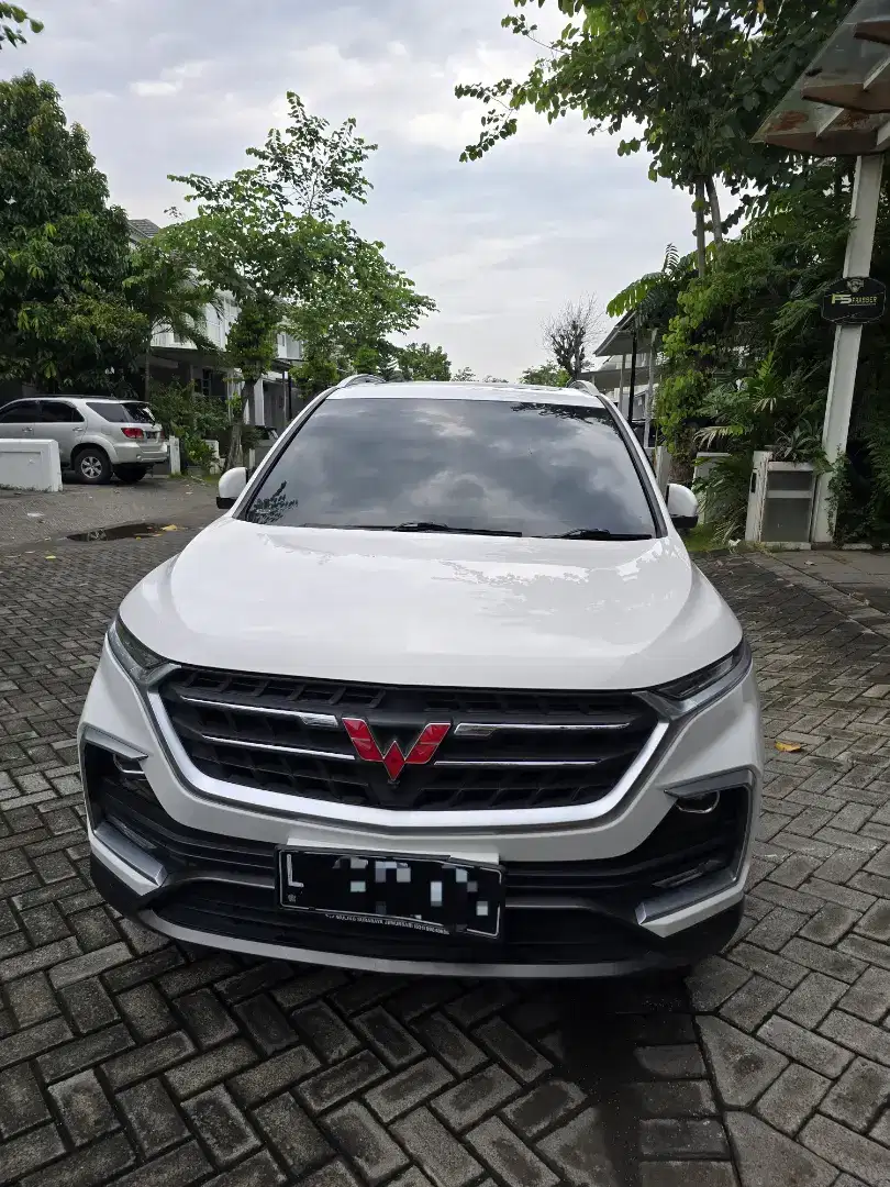 Dijual Cepat Wuling Almaz 1,5 L T Lux 4 X 2 AT Warna Putih 2021