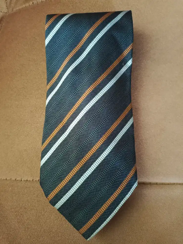 Dasi dari Italy Original Hand Made silk milano Mcvery