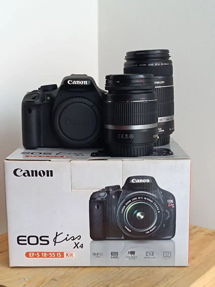 Canon Kiss X4 (550D) Made In Japan Fullset