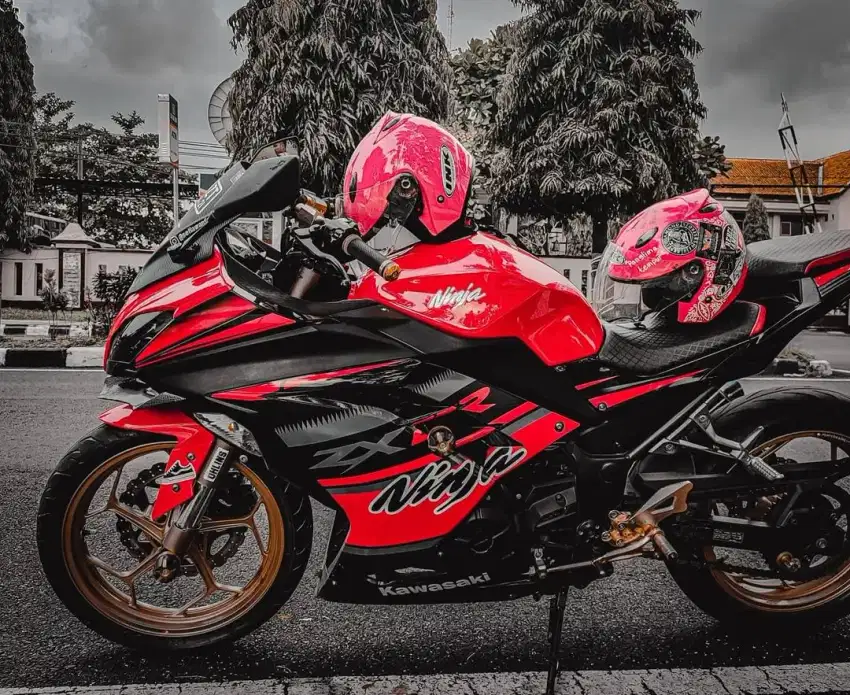 Kawasaki ninja 250fi SE 2015