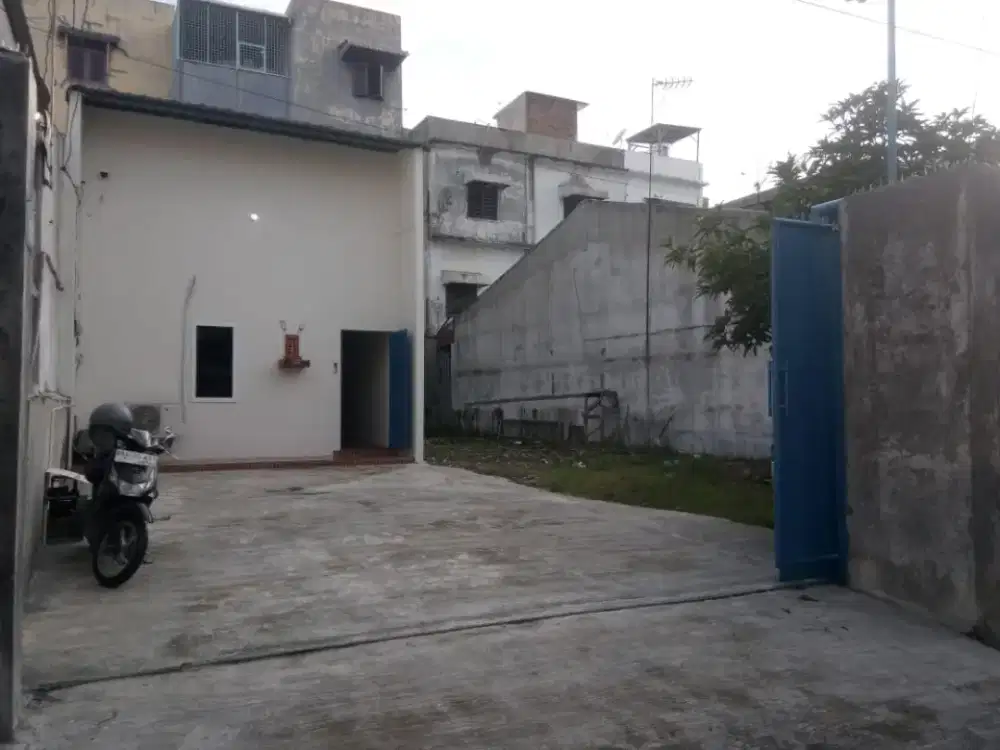 Dijual gudang dan bangunan