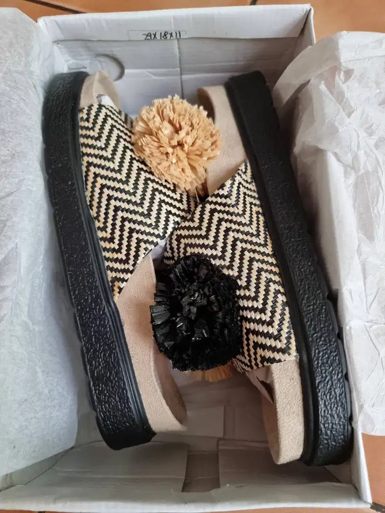 SENDAL ORIGINAL THE GOODS DEPT - Hitam