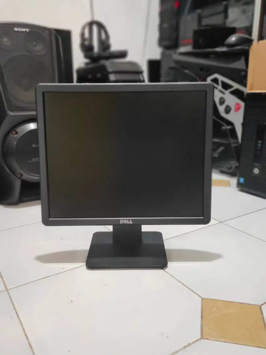 Led Monitor Built Up Dell 17 Inch Square