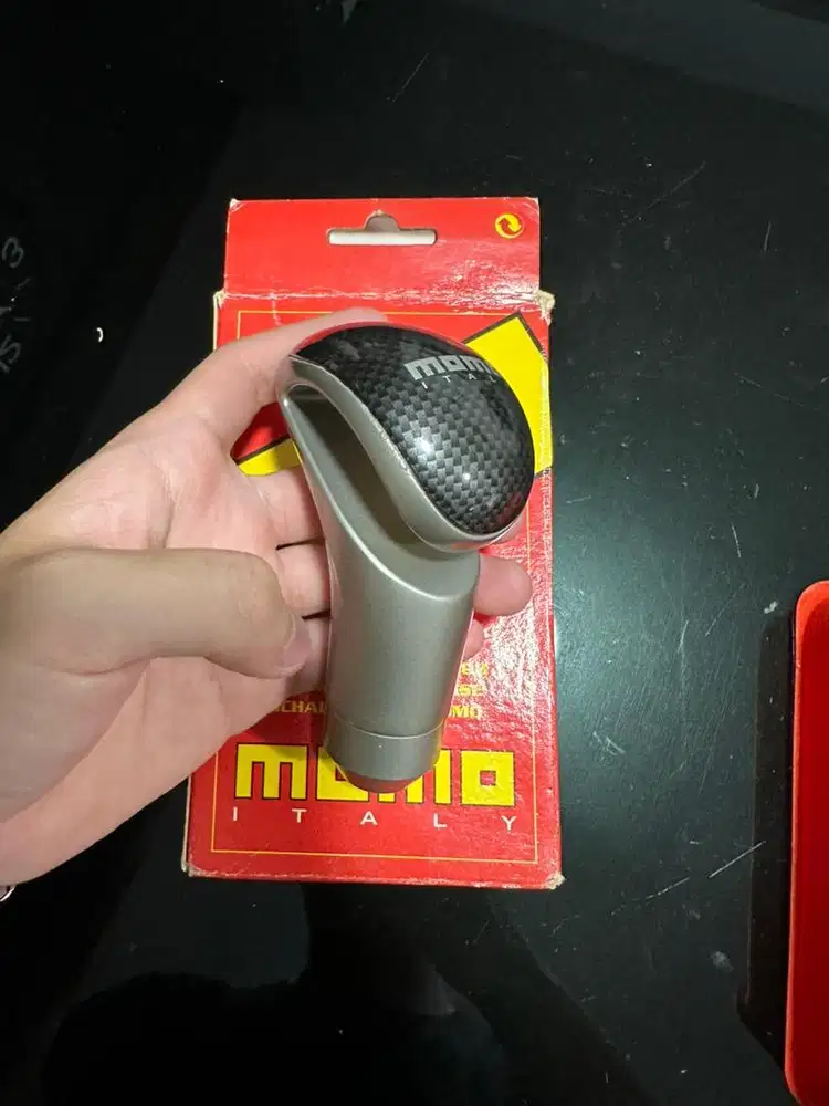 Shift Knob MOMO Italy F16 Evo Titanium & Carbon Look Original