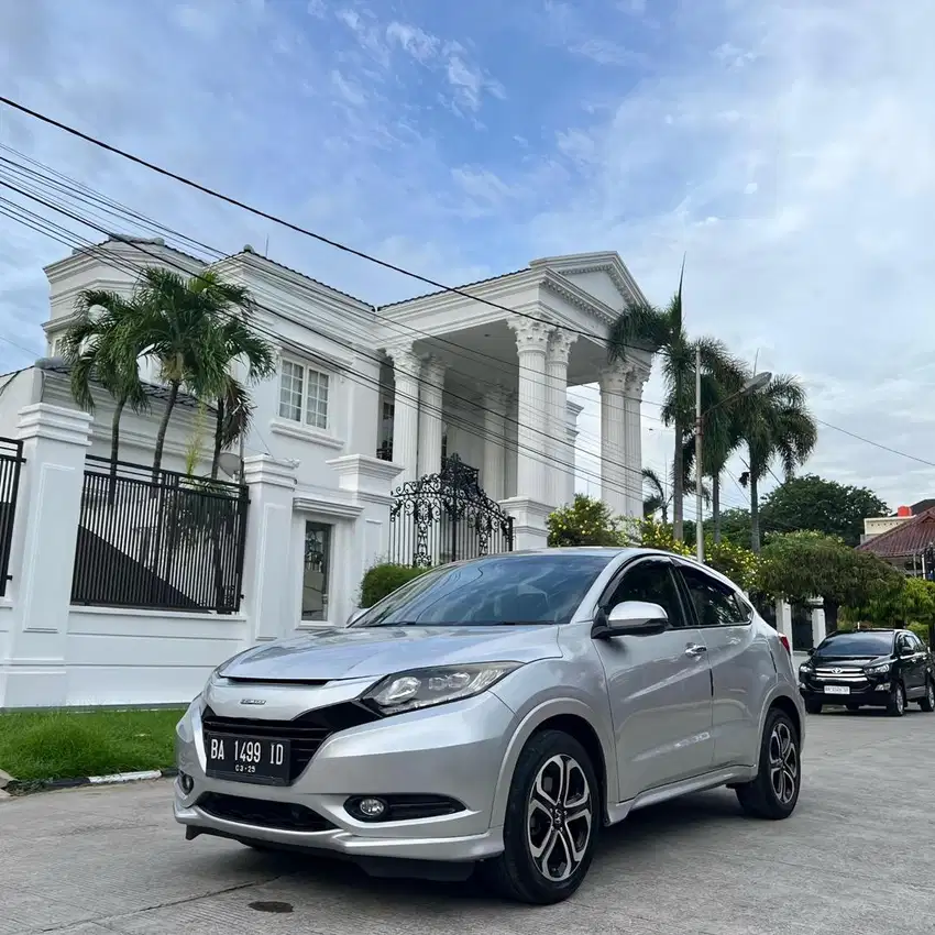 Dijual Honda HR-V Prestige 2015..