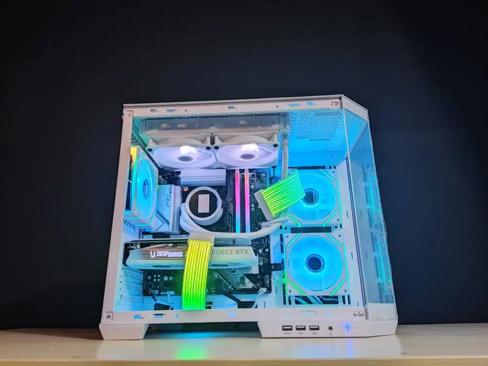 PC Rakitan Gaming Intel Core I5 12400F RAM 16GB/VGA RTX 4060 White