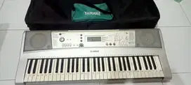 Organ YAMAHA PSR.E 303