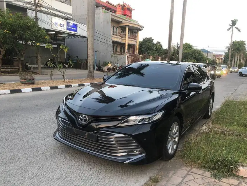 Toyota Camry V 2020