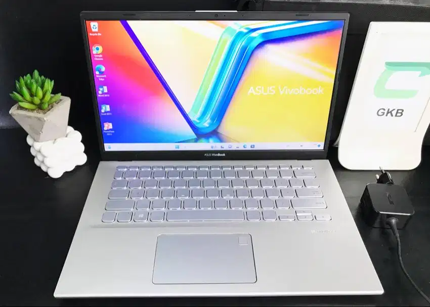 Laptop Asus VivoBook Ram 8gb dual storage Backlight Full HD IPS