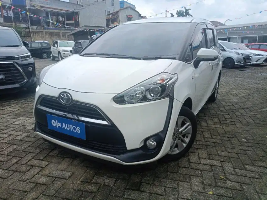 [OLXmobbi] Toyota Sienta 1.5 G Bensin-AT 2018 Putih