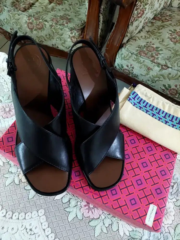 Tory burch gabrielle  wedge