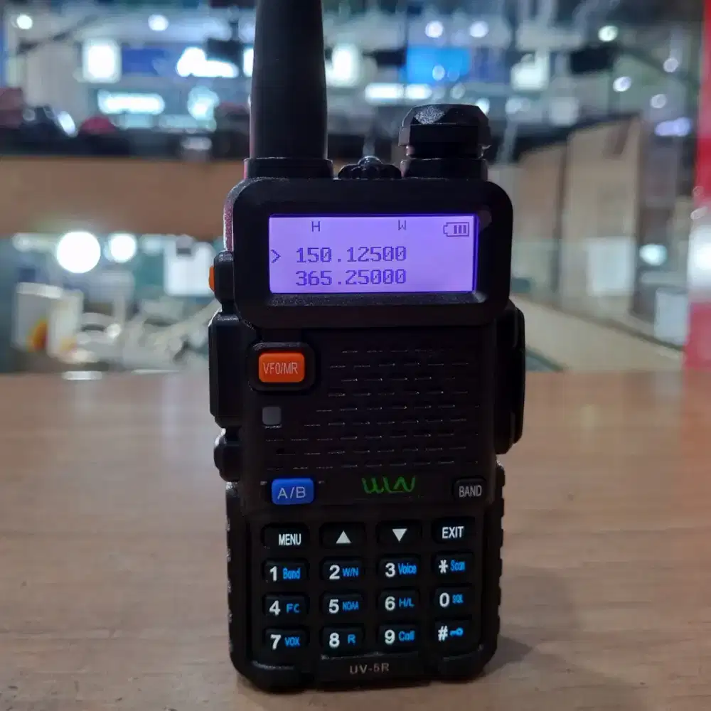 HT WLN UV-5R Tri-Band FM Transceiver WT Walkie Talkie Handy Talky