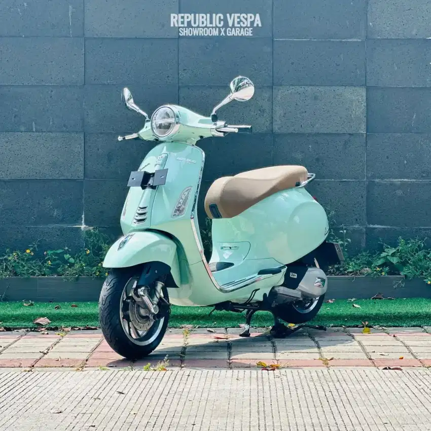 Vespa Primavera ABS IGET LED 2020 warna GREEN RELAX.