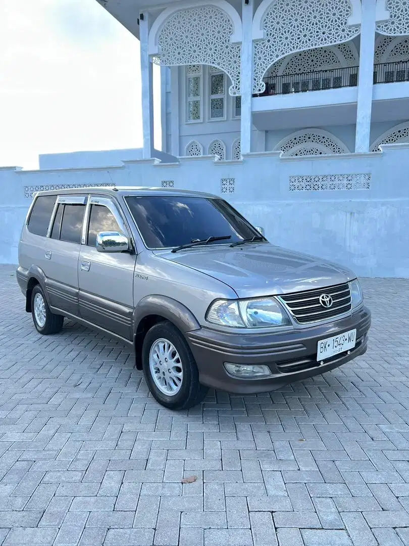 TOYOTA KIJANG KRISTA 2.0 MT SILVER 2002 NEW MODEL