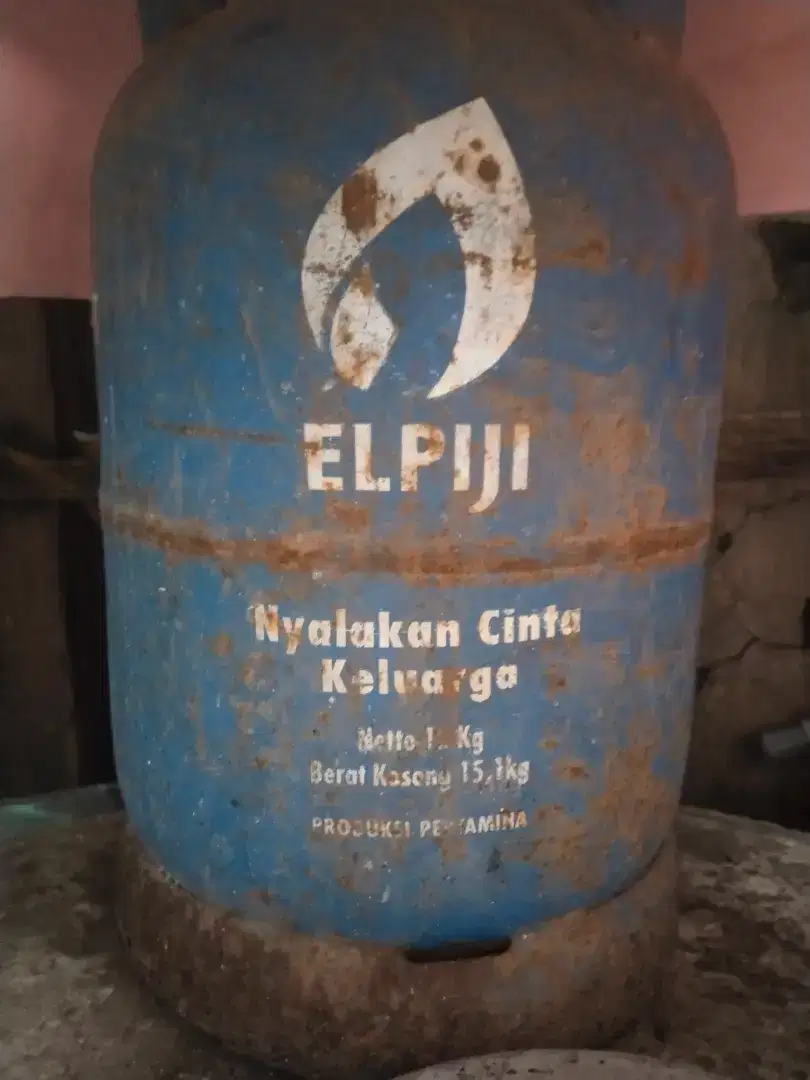 Tabung elpiji 12 kg