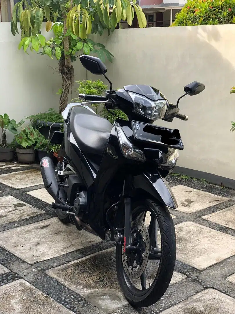 Honda Supra X 125 Helm In Tahun 2016