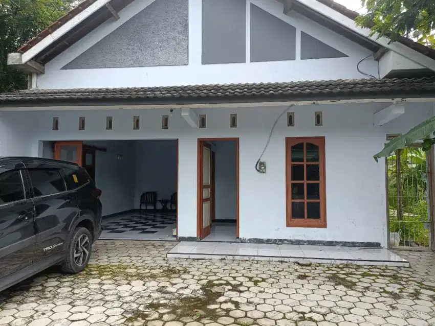 Dijual Villa di Desa Gempol Mojodoyong Kedawung Sragen