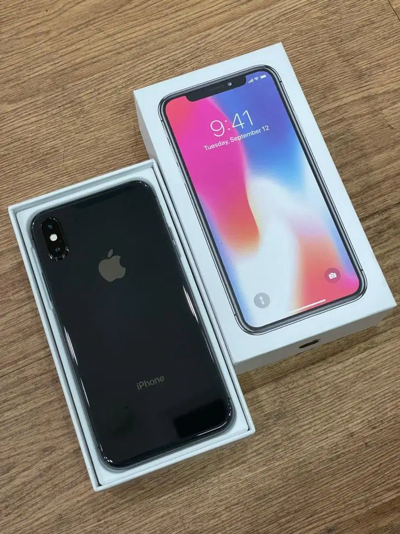 iPhone X 256Gb iBox