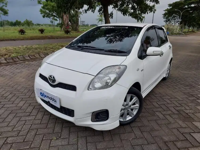 Toyota Yaris 1.5 E Bensin Manual-2012