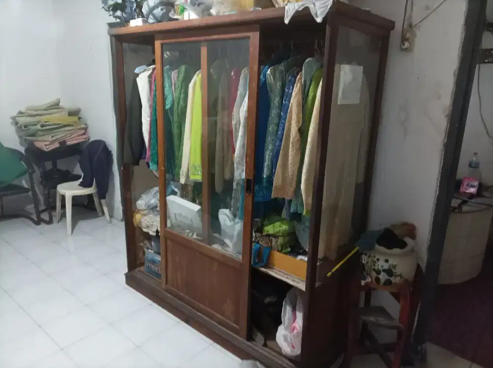 Lemari Jati / Etalase Jati