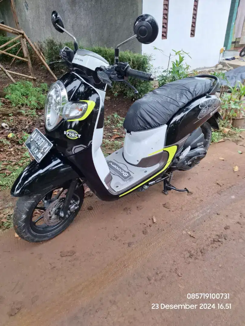 Scoopy donat 2018 plat AA