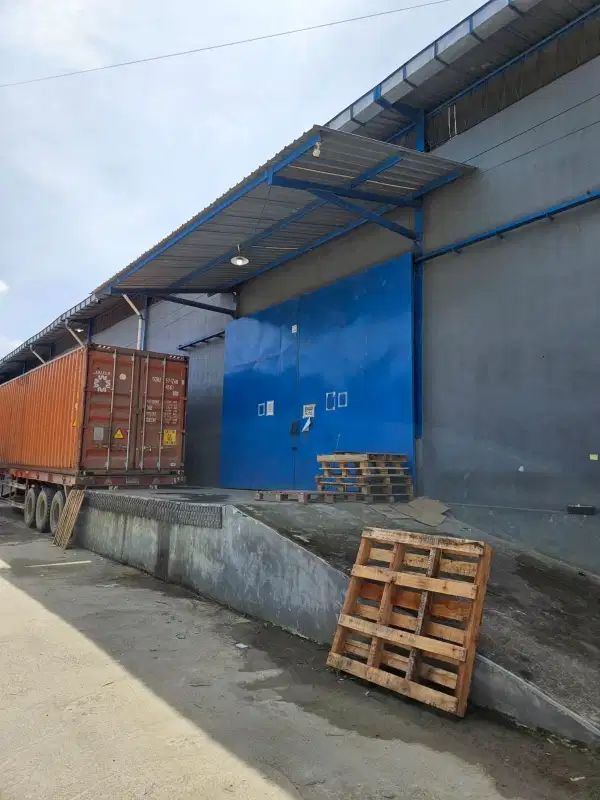 Gudang Balikpapan Dekat Tol dengan Loading Dock Pulo Balang