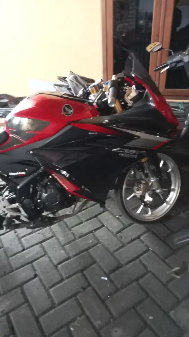 Honda CBR mulus ful ori