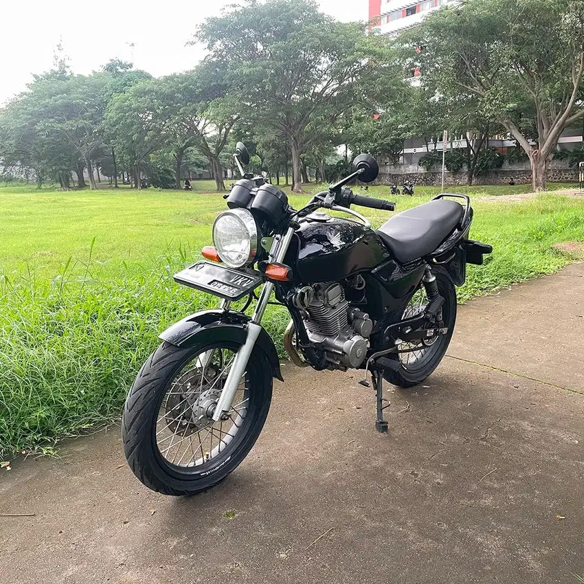 Honda Megapro Hiu 2005, Mulus & Terawat, Siap Pakai!