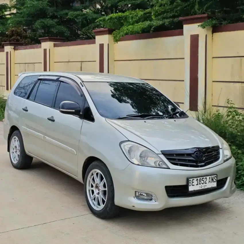 Kijang Innova type g diesel matic 2009