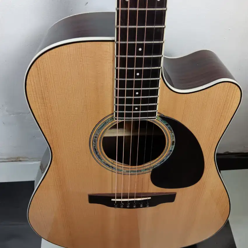 Gitar akustik elektrik full solid