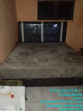 Di Jual Tempat Tidur, Lemari dan Meja Hias