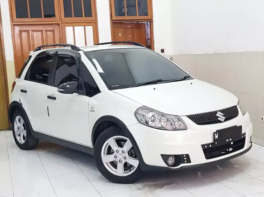 Km89rb Antik Suzuki SX4 2013 X-Over Manual Putih Original Terawat 2012