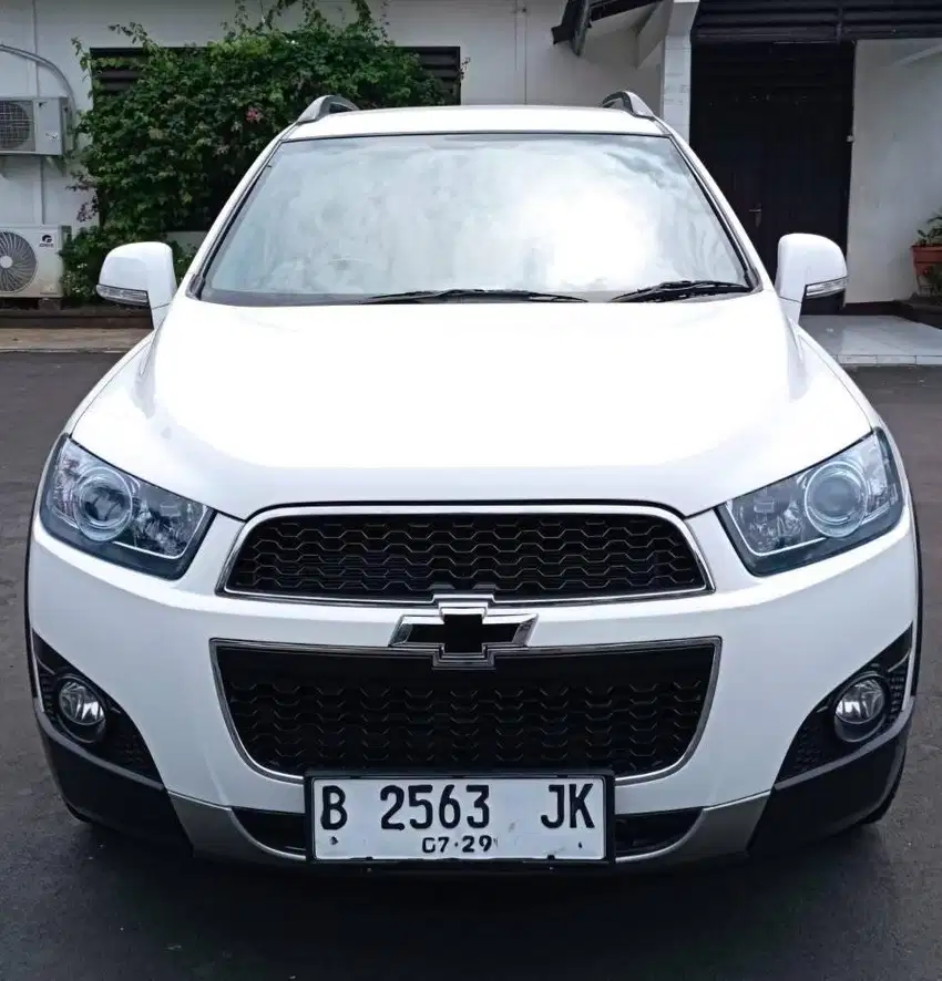 Chevrolet Captiva 2.0L AT Turbo Diesel Facelift 2013 Putih Istimewa