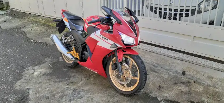 Cbr 150 2015 siap pakai lengkap