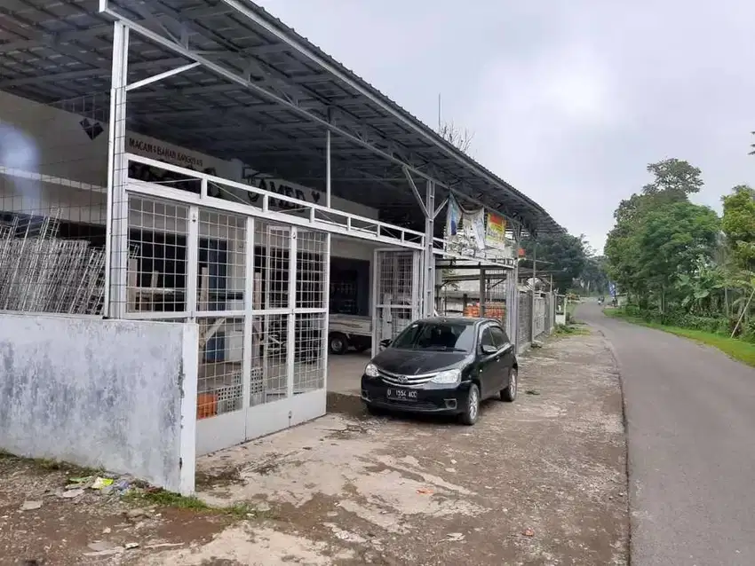 Dijual Toko Bangunan dan Rumah di Jalan Utama Bojong Purwakarta