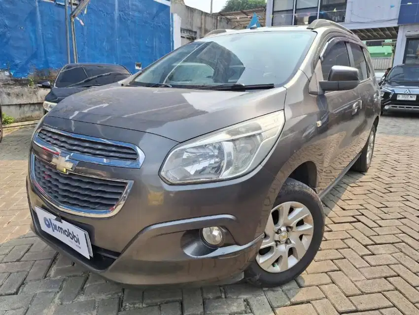 DP RENDAH - Chevrolet Spin 1.5 LTZ Bensin-AT 2014 SVM B