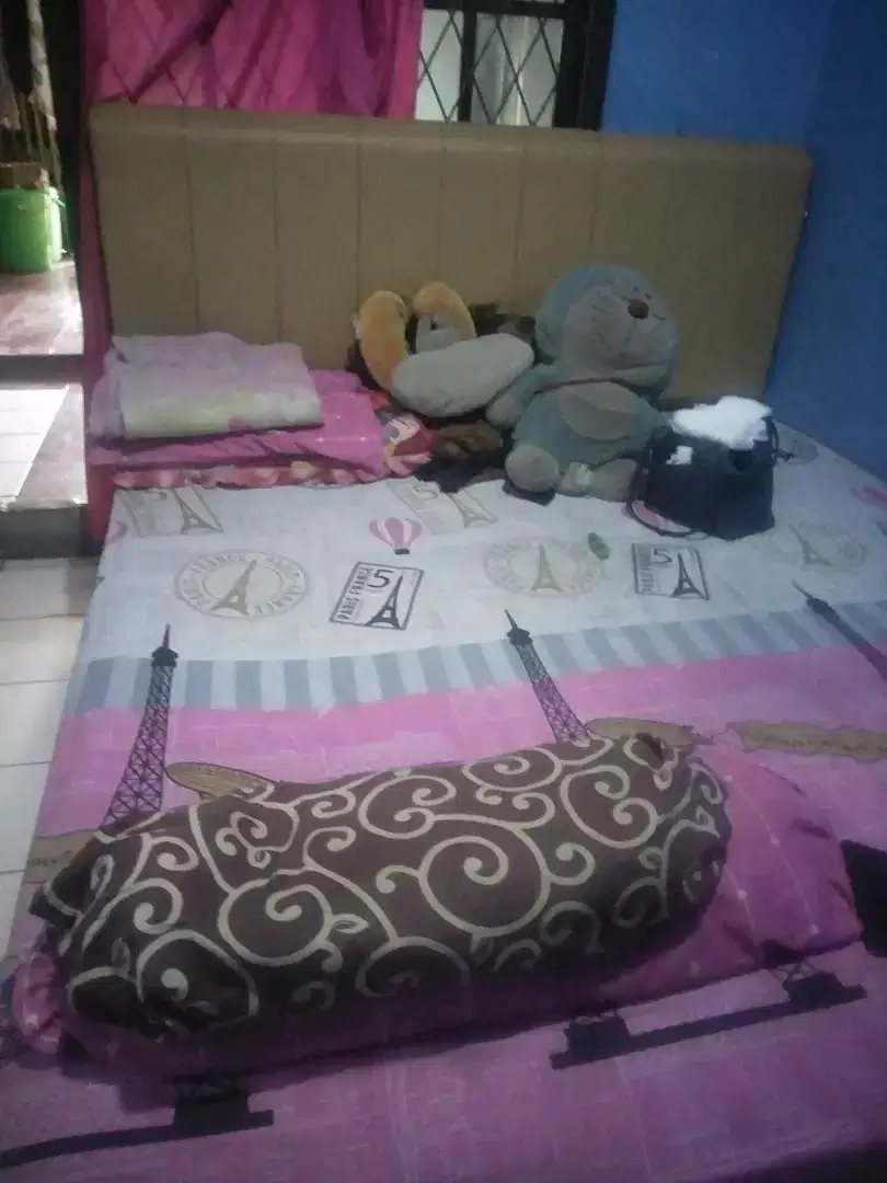 Dijual Kasur springbed uk.200*190. Bahan bagus