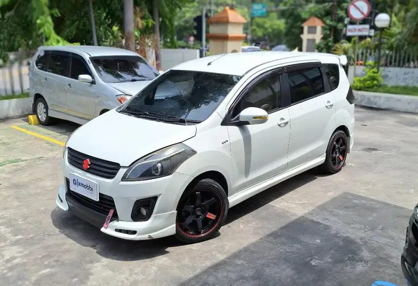 SUZUKI ERTIGA 1.4 GL BENSIN MANUAL 2014