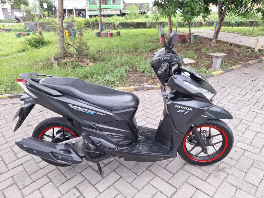 Vario 150 2015 pajak 14bln lagi low km bisa kredit syariah TERMURAH