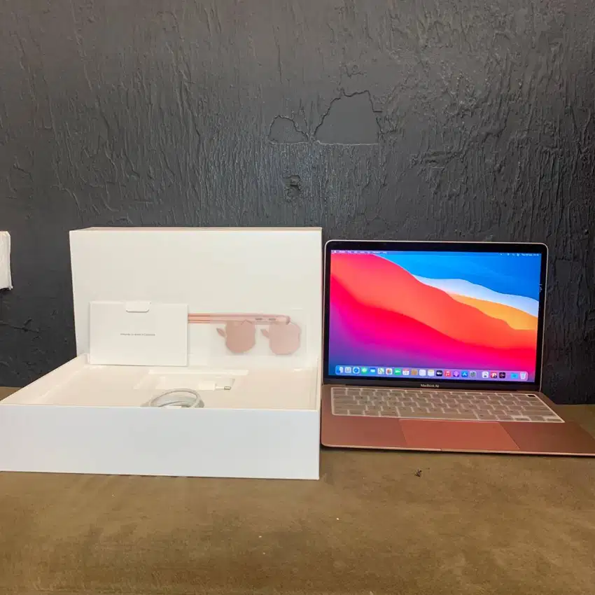 FOR SALE PROMO 12.12!!! MACBOOK AIR 13 INCH 2020 I7 RAM 16/512 FULLSET