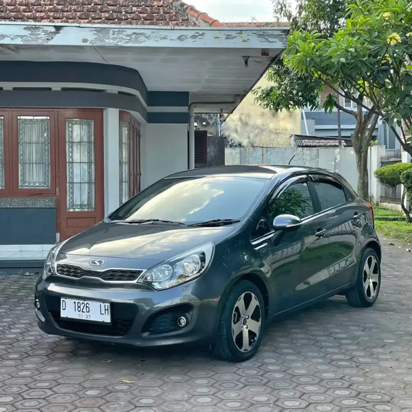 KIA RIO 2014 Automatic
Low KM 62.000