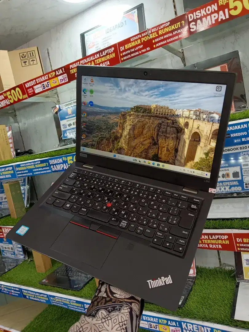 READY LAPTOP SECOND EDITING TERJANGKAU
LENOVO THINKPAD L390